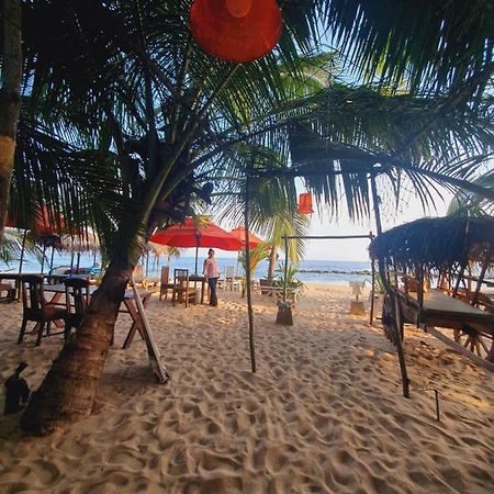 Blue Horizon Beach Hotel Tangalle Extérieur photo
