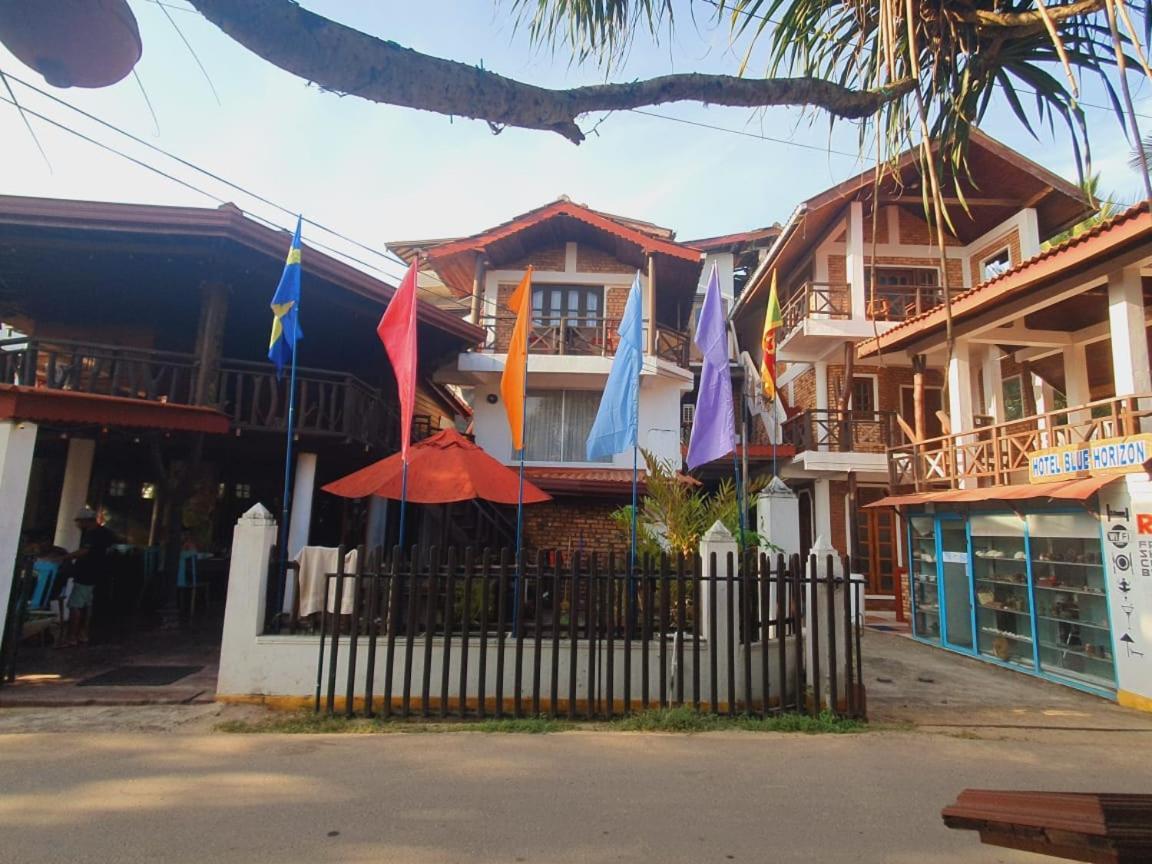 Blue Horizon Beach Hotel Tangalle Extérieur photo
