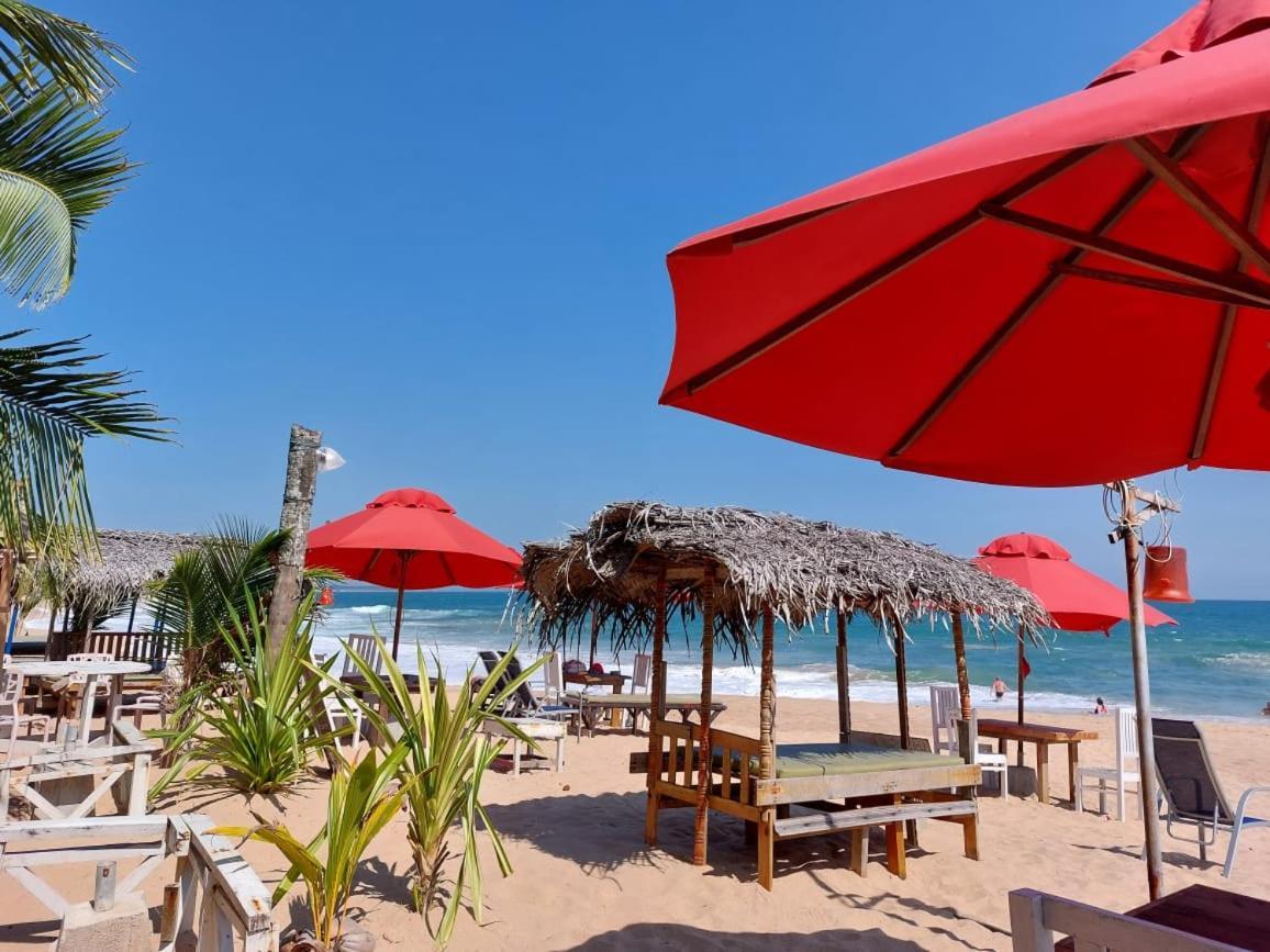 Blue Horizon Beach Hotel Tangalle Extérieur photo