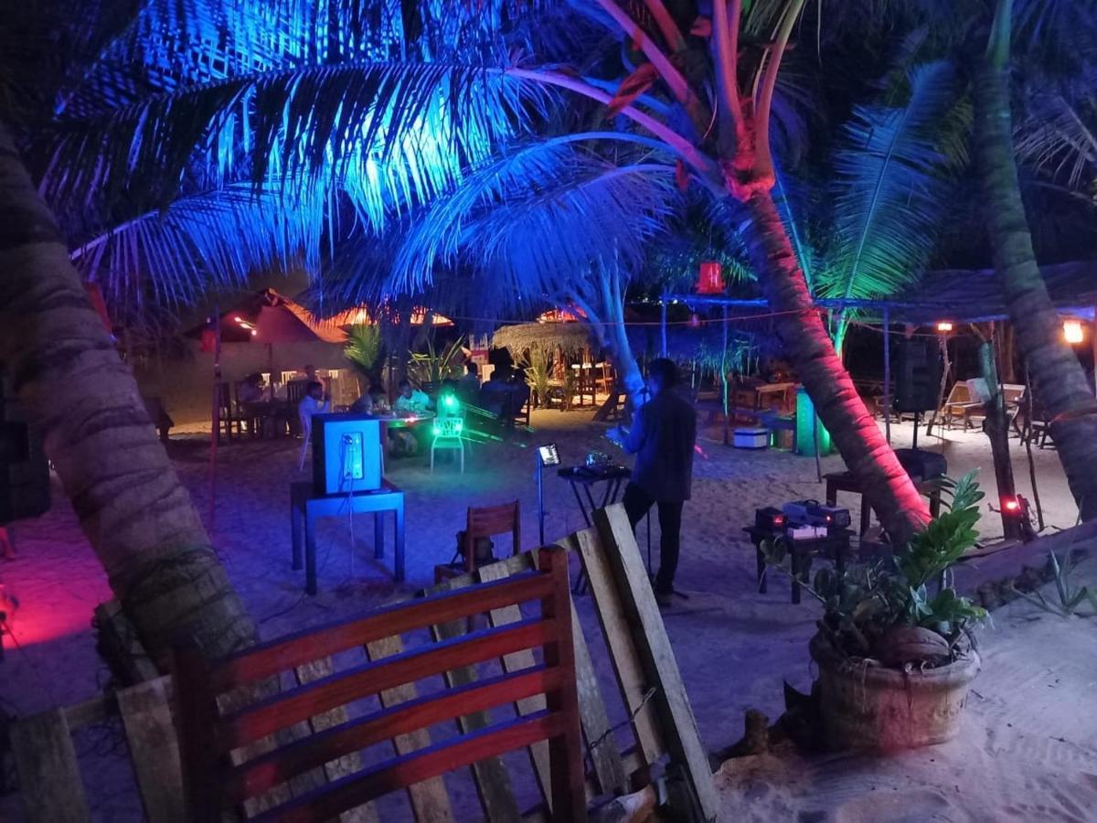 Blue Horizon Beach Hotel Tangalle Extérieur photo