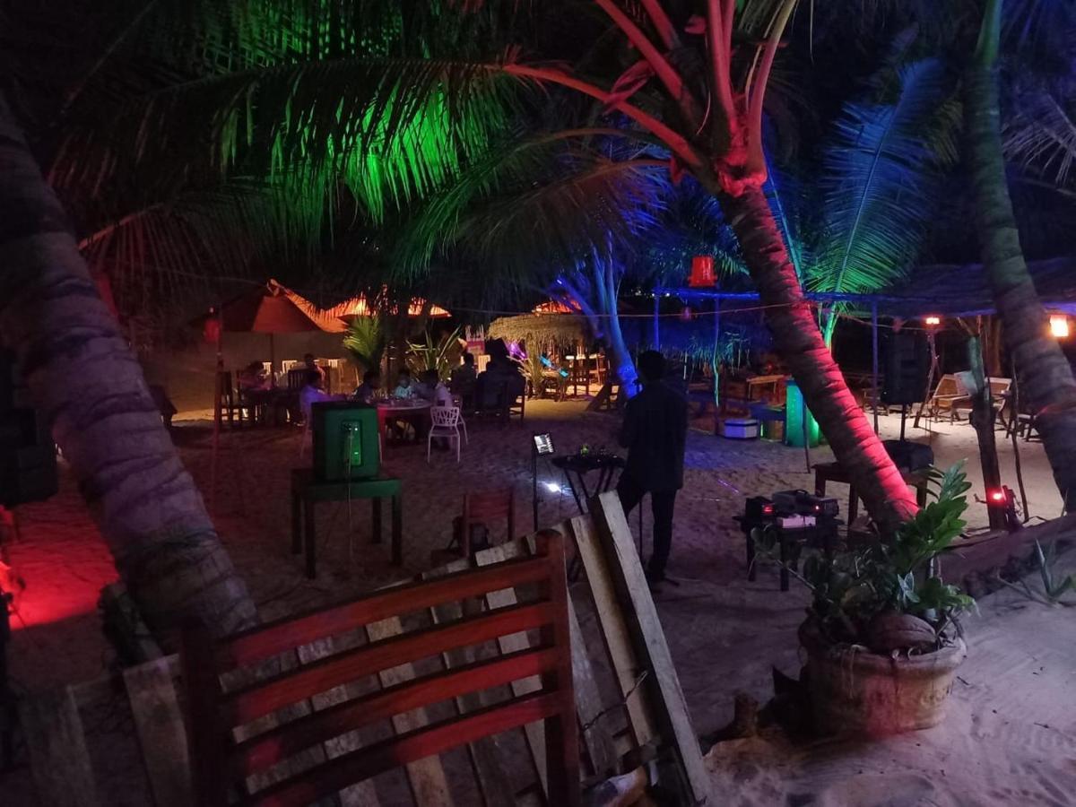 Blue Horizon Beach Hotel Tangalle Extérieur photo